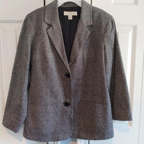 Appleseed's Jackets & Blazers - Appleseed's Petite 100 Silk black Tweed Blazer Jacket 10P